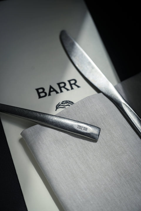 Table Noir for Barr